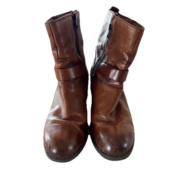 Clarks Shoes - Clarks Lyme Regis Bootie Shoe Womens 8M Brown Leather Pull On Zip Casual Boots